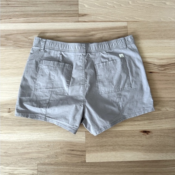Vuori women’s Vintage Ripstop Utility Shorts bundle of three size XXL - Picture 12 of 16